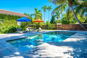 3 Bedrooms Miami Home with Pool and Summer Kitchen